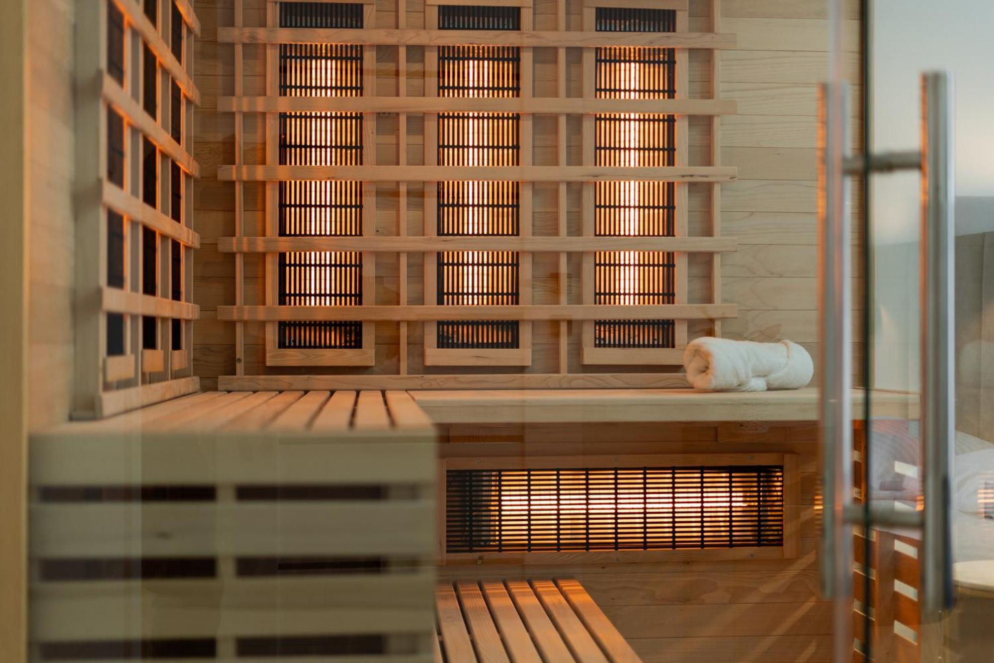 Spa Bedrooms With Sauna&Bath And Free Parking คราคูฟ ภายนอก รูปภาพ