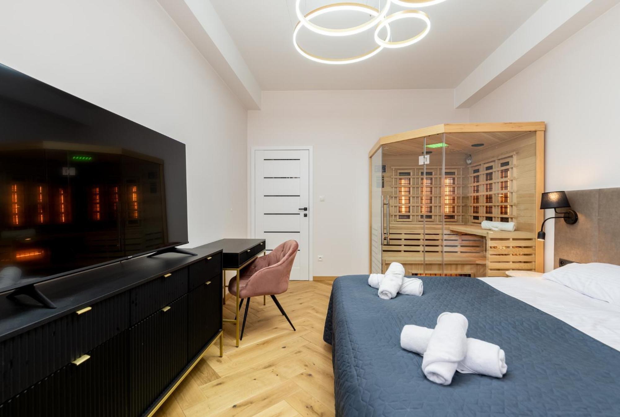 Spa Bedrooms With Sauna&Bath And Free Parking คราคูฟ ภายนอก รูปภาพ